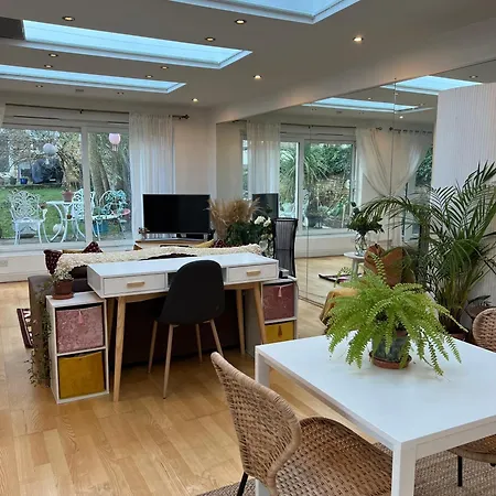 Beautiful Garden View London