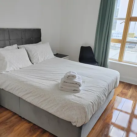 Luxury Two Bedroom In Bayswater 公寓 *