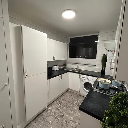 Posh 2 Bedroom Living Kitchen 2 Bathroom アパート ロンドン