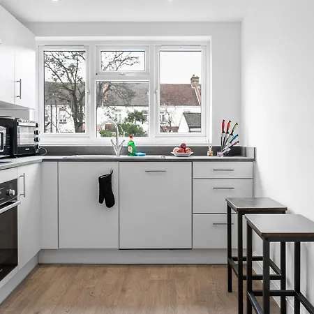 En-suite In Near Wembley Stadium * London