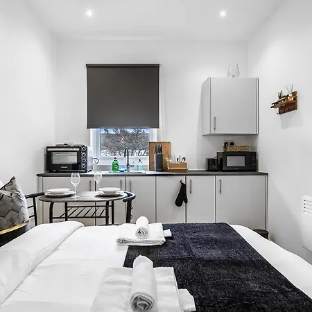 En-suite In Near Wembley Stadium London