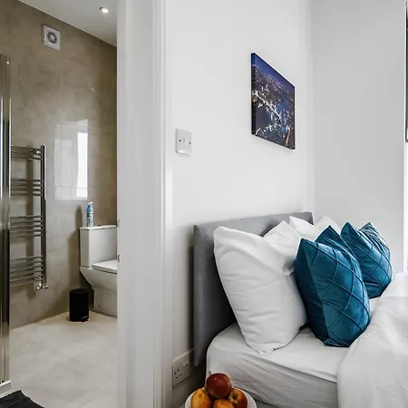 Apartment En-suite In Near Wembley Stadium *