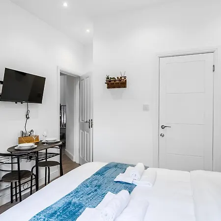 En-suite In Near Wembley Stadium Apartment