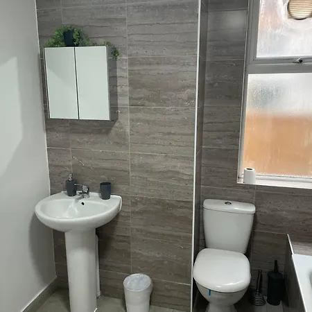 Apartment New With Large Garden *