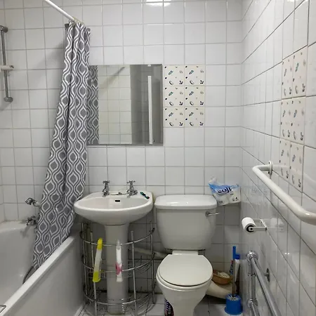 Maida Vale Close To Lords Cricket Ground London