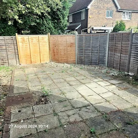Holiday home 3 Bedroom House In Beckton