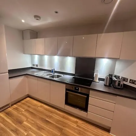 Apartment Luxurious 2 Bed Ilford