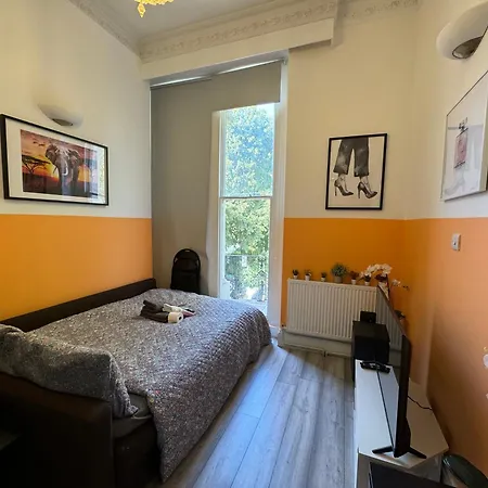 Central, Compact And Fashion Flat For 4 People With Breakfast In Kensington Zone 1 Apartment *