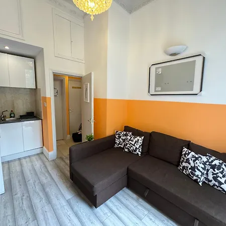 Central, Compact And Fashion Flat For 4 People With Breakfast In Kensington Zone 1 Apartment *