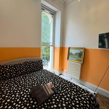 Central, Compact And Fashion Flat For 4 People With Breakfast In Kensington Zone 1 Apartment London