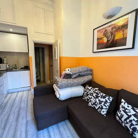 Central, Compact And Fashion Flat For 4 People With Breakfast In Kensington Zone 1 *