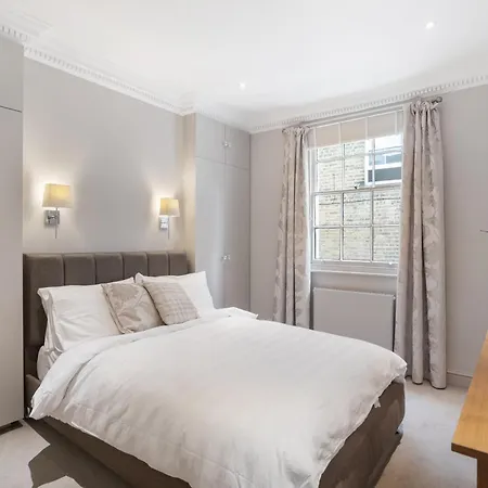 Stunning Knightsbridge 2bed Flat! Apartment London