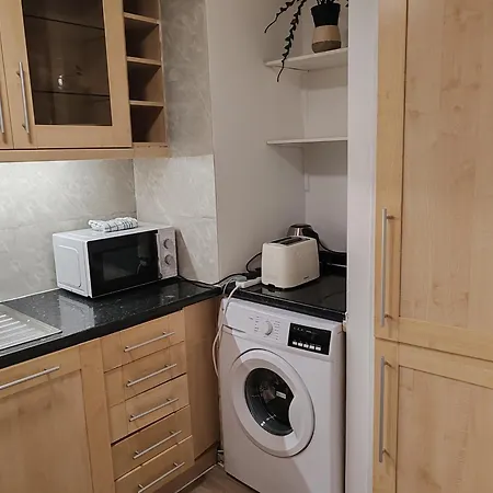 Apartment Two Bedroom In Paddington, London