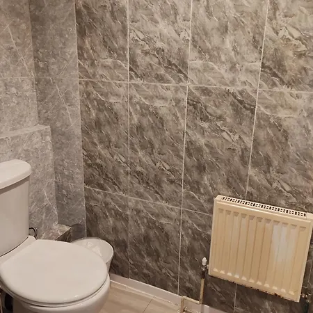 Two Bedroom In Paddington, London