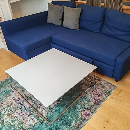 Two Bedroom In Paddington, Apartment *