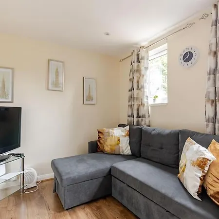 Apartment Beautiful Flat In Morden Near Wimbledon