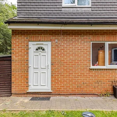 Apartment Beautiful Flat In Morden Near Wimbledon Morden (Greater London)