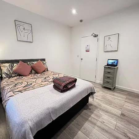 Dunamis Staycation West Apartmán Croydon