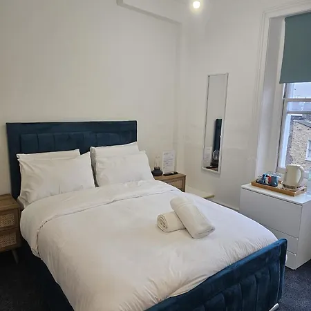Knightsbridge Apartment