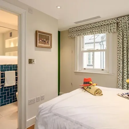 Stunning Notting Hill 3 Bed With Air Con Hébergement de vacances