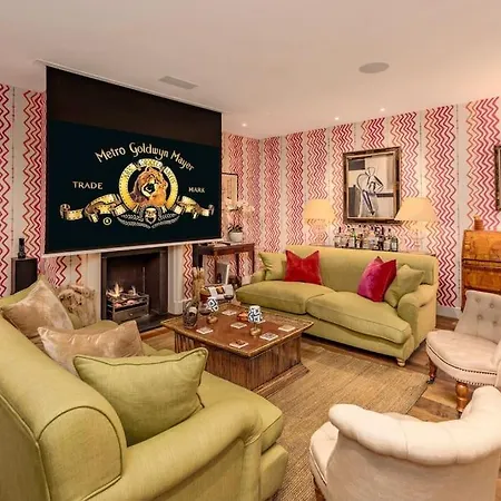 Stunning Notting Hill 3 Bed With Air Con *
