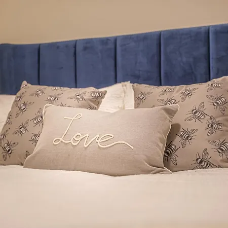 West Holiday home Bromley
