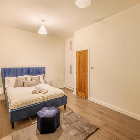 Holiday home West *