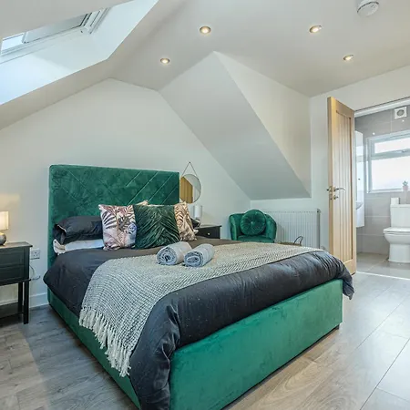 West Holiday home Bromley