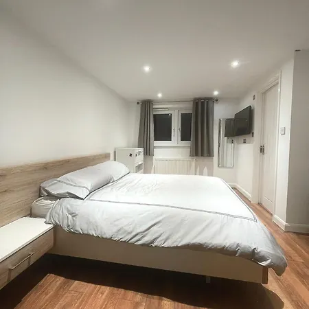 Homestay Spacious Private In Vibrant South London Thornton Heath
