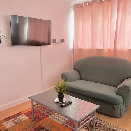 12 Penn Gardens- 2 Guest house *
