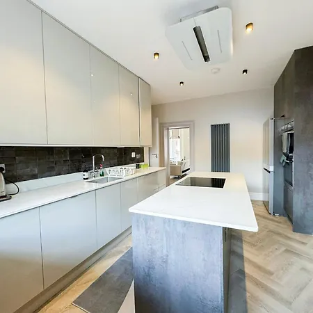 Lux 4 Bedroom In Baker St Near Regent's Park Apartment *