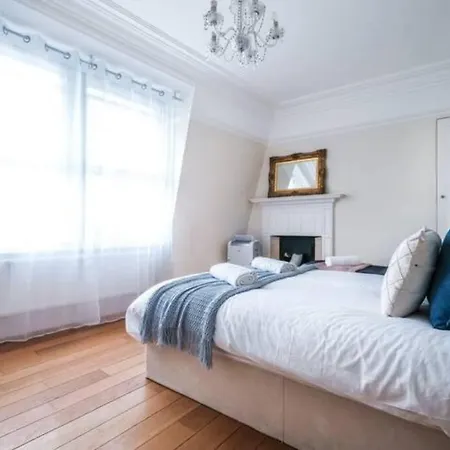 Apartment Harrods-knightsbridge Flat In Kb89 London
