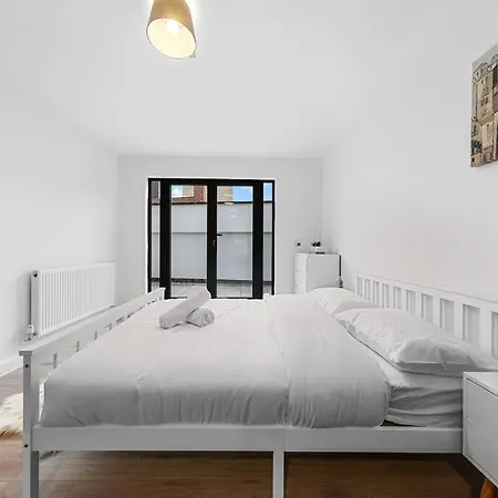 Spacious Sleep 14 - 1 Min From Tooting Station Mr3 Διαμέρισμα Λονδίνο
