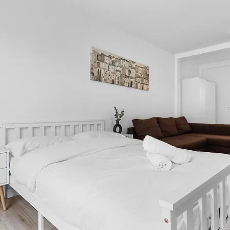 Spacious Sleep 14 - 1 Min From Tooting Station Mr3 * Λονδίνο