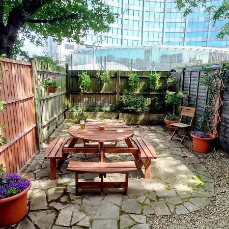 Guestready - Lovely Townhouse In West Kensington Apartment London
