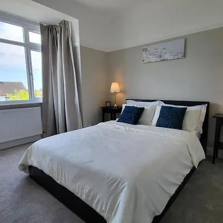 Beautiful 4bedroom 2bath Wifi And Free Parking * South Norwood