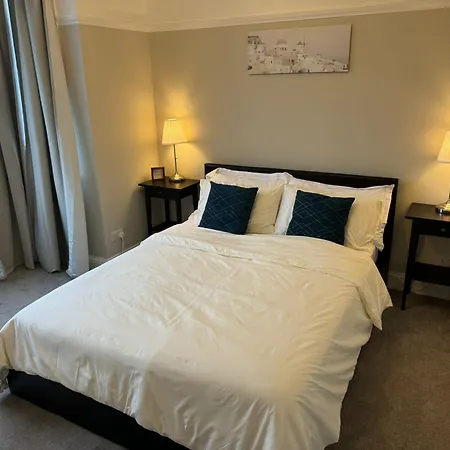 Apartment Beautiful 4bedroom 2bath Wifi And Free Parking *