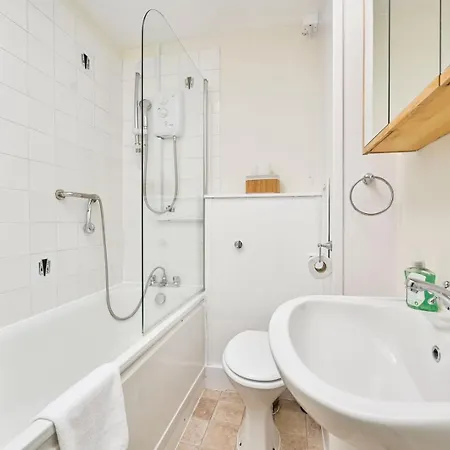 Guestready - Lovely Townhouse In West Kensington London
