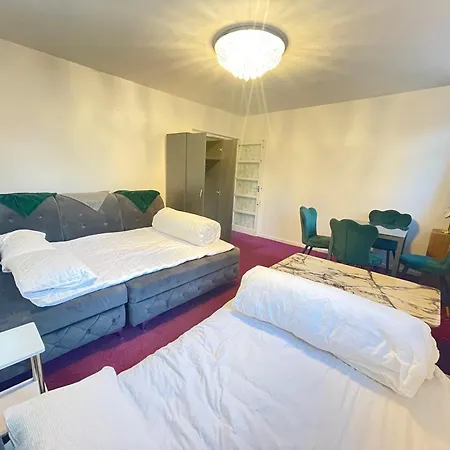 Homestay With Kitchen In *