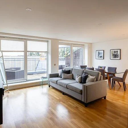 Native Marylebone Lane Apartment