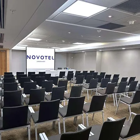Hotel Novotel West 4*