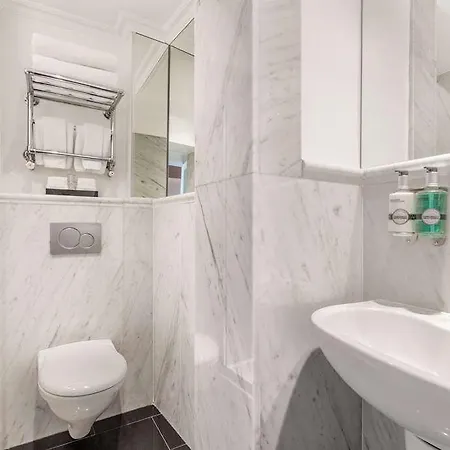 Radisson Blu Hotel, Marble Arch - Formerly Sussex 4*