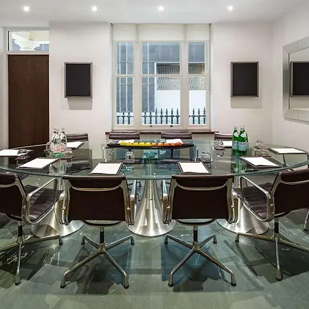 Radisson Blu Hotel, Marble Arch - Formerly Sussex Hotel London