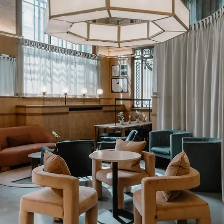 Club Quarters City, 4*