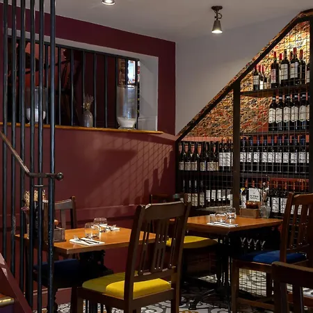 The Pilot Inn Мини-отель 3*