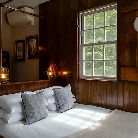 The Pilot Inn 3*
