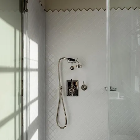Hotel Henrietta Experimental 4*
