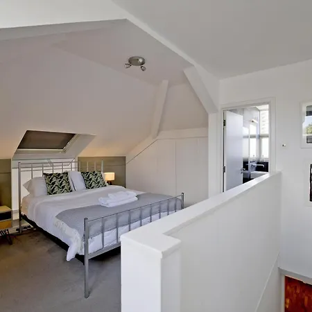 Old St Penthouse Apartment *
