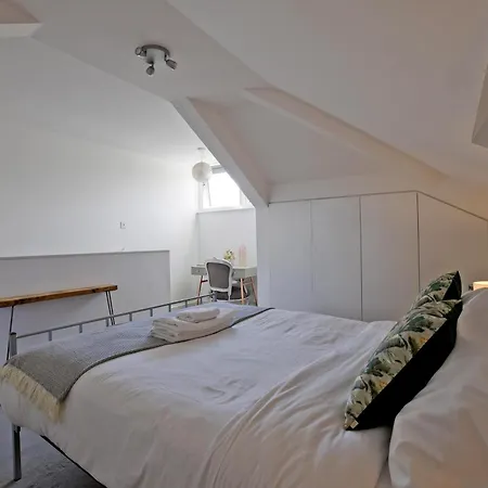 Old St Penthouse Apartment London