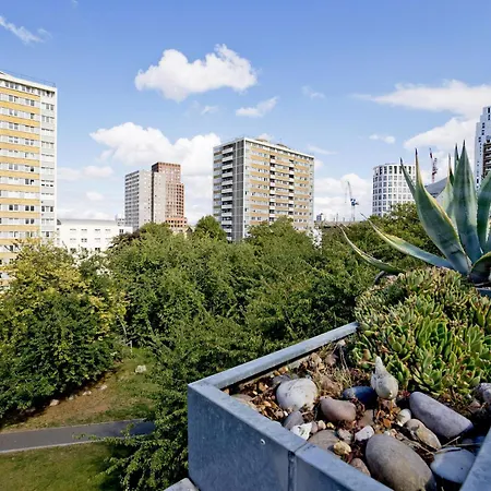 Old St Penthouse *